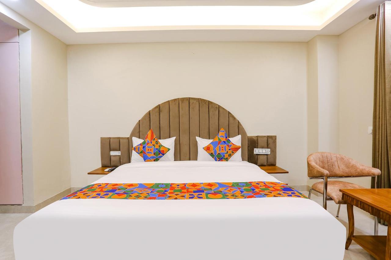 Fabhotel Raahi Retreat Gurgaon Extérieur photo
